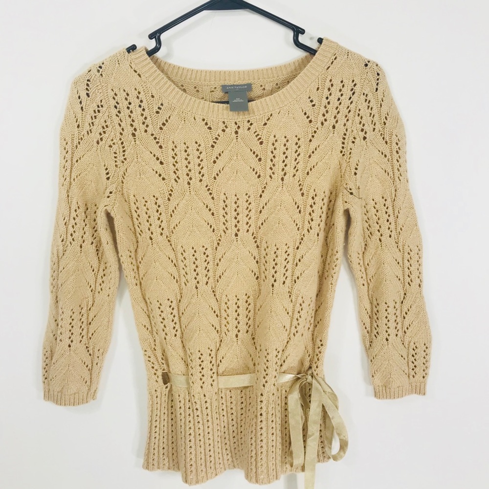 Ann TaylorXS crocheted tan sweater w/belt at waist